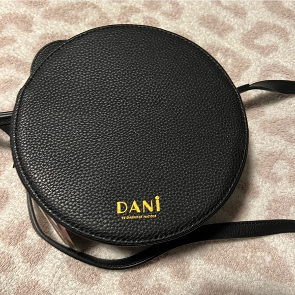 NWT Danielle Nicole Dani Mickey and Minnie Crossbody Purse - Picture 3 of 6